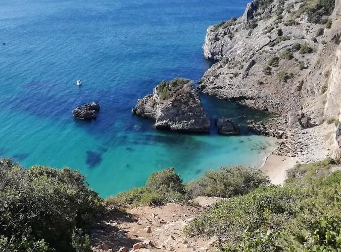 Bed & Breakfast Cosy With Bathroom And Private Access Sesimbra