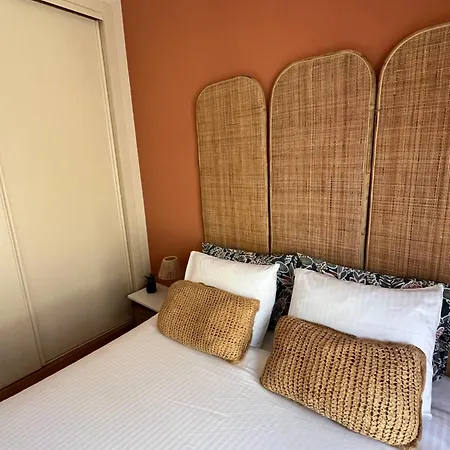 Cosy With Bathroom And Private Access 3*