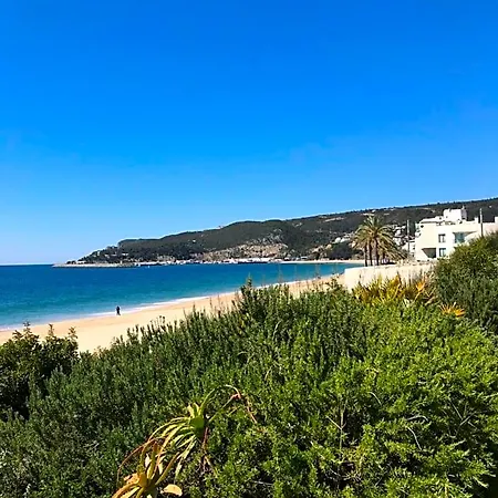 Cosy With Bathroom And Private Access Sesimbra