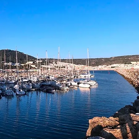Cosy With Bathroom And Private Access 3* Sesimbra